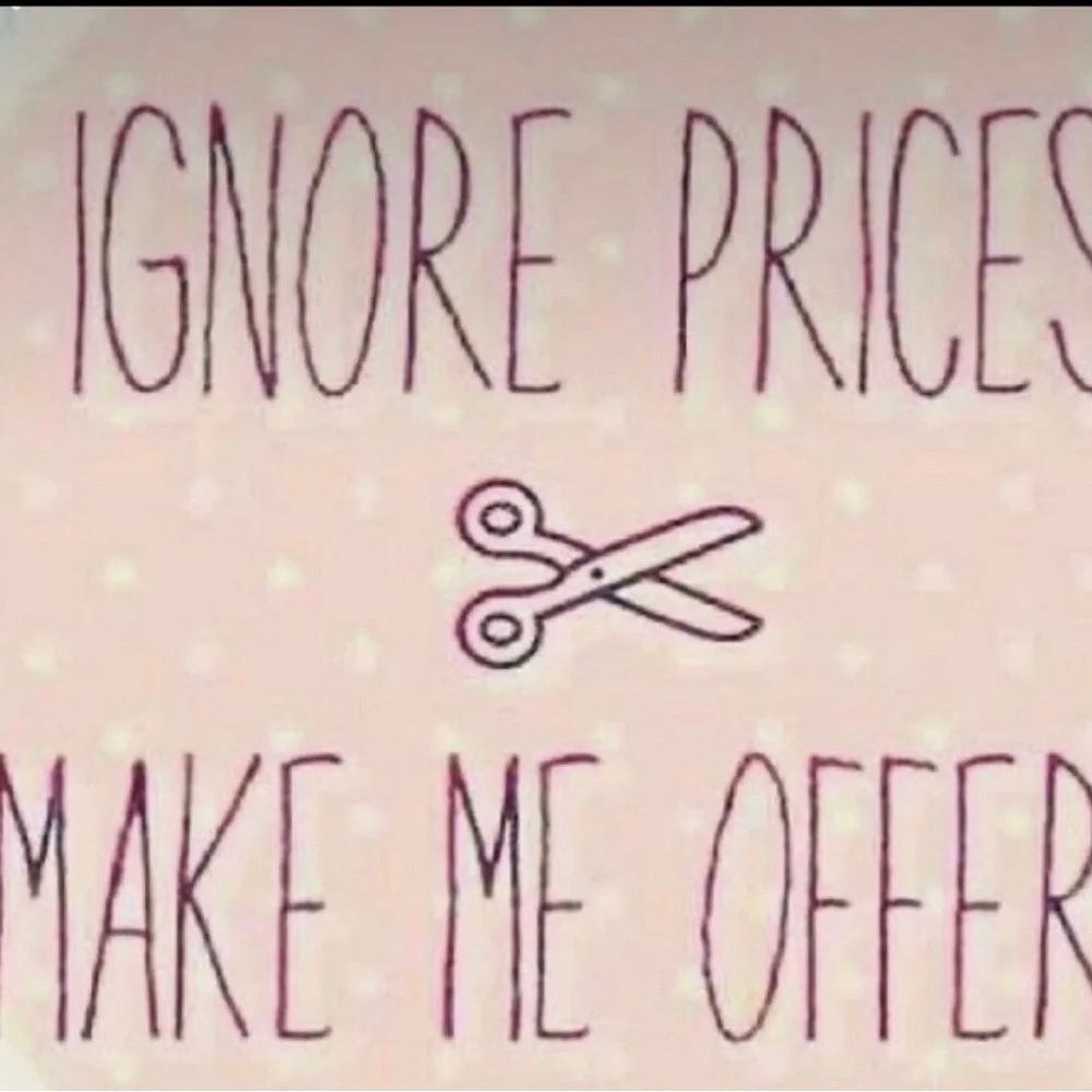 Torrid - Picture 5 of 6